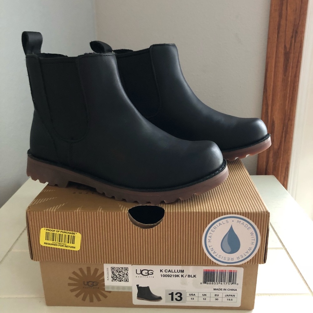 UGG Kids Callum Boot Size 13 Black (Chelsea style)